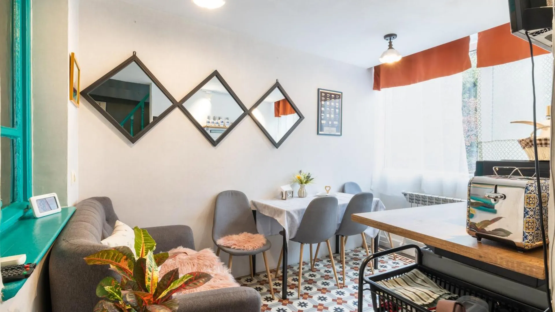 דירות טביליסי Historical Spirit Duplex Loft גאורגיה